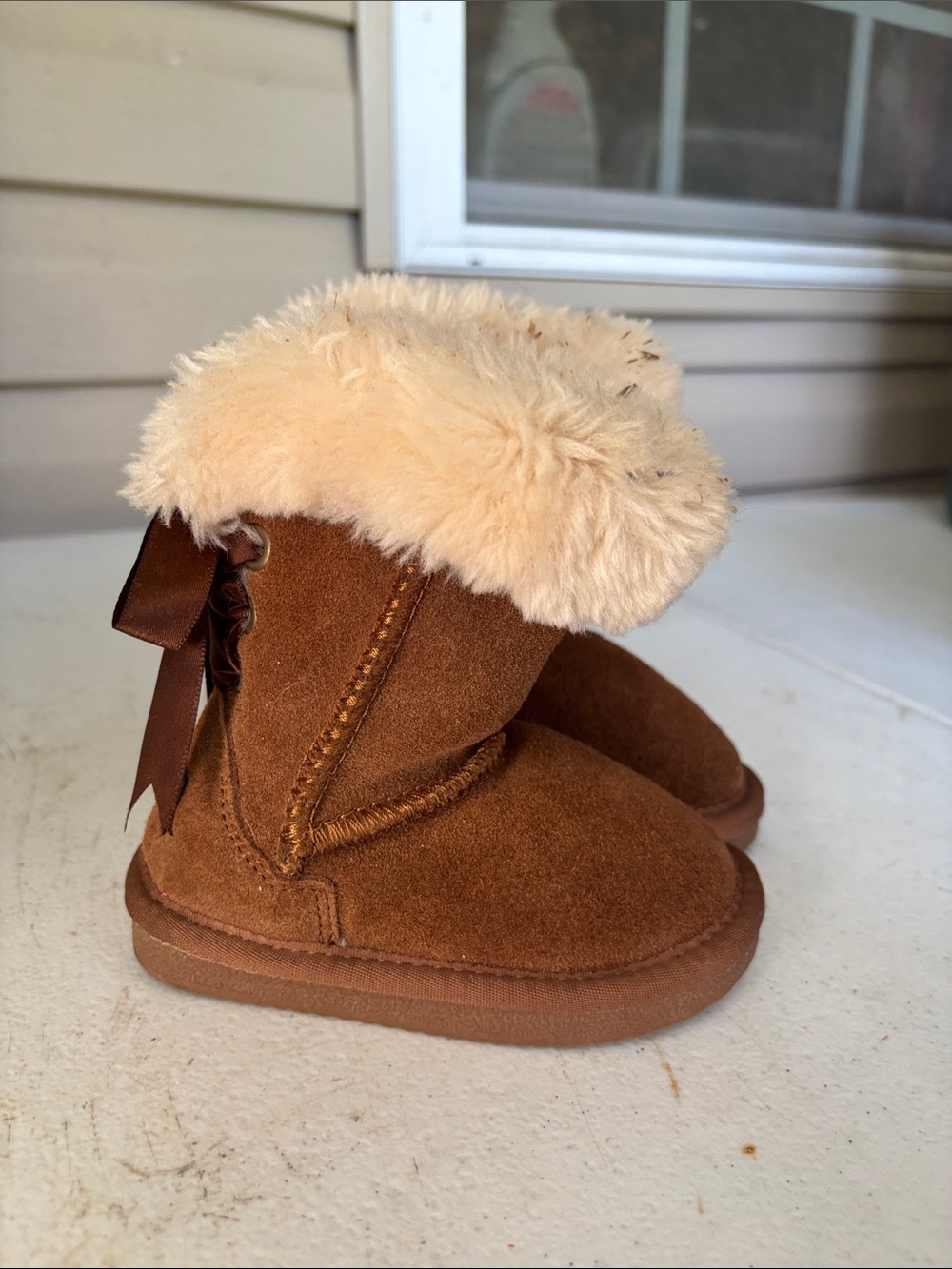 Lamo Brown Suede Kids Boots with Cream Faux Fur Cuff